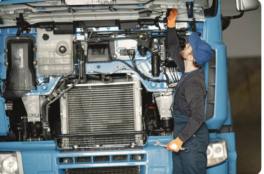 Identifying Engine Boost Loss and Turbocharger Wear Patterns at Our Truck Repair Shop