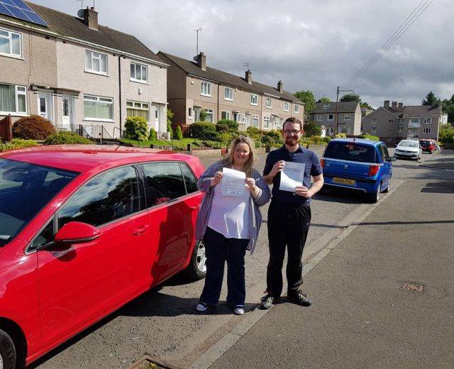 Should You Choose a Manual or Automatic Driving Instructor in Glasgow?